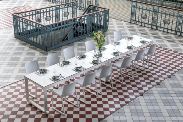 Flow Dinner white HC white - Kasar chair white (2) Flow Dinner white HC white - Kasar chair white (2)