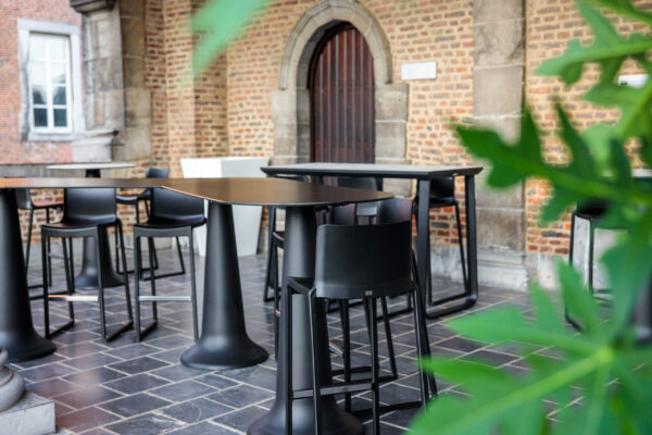 Kasar Bar + Vase Snake - Fleuramour 2021 (2) Kasar Bar + Vase Snake - Fleuramour 2021 (2)