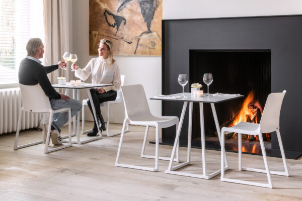 Linea Dinner - White - LHC12.White 7070 - Kasar chair white (2) Linea Dinner - White - LHC12.White 7070 - Kasar chair white (2)