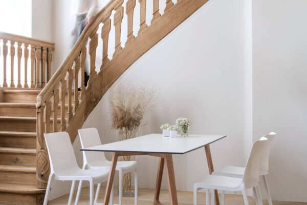 Wings Dinner - LHC12.White - Kasar chair white (1) Wings Dinner - LHC12.White - Kasar chair white (1)